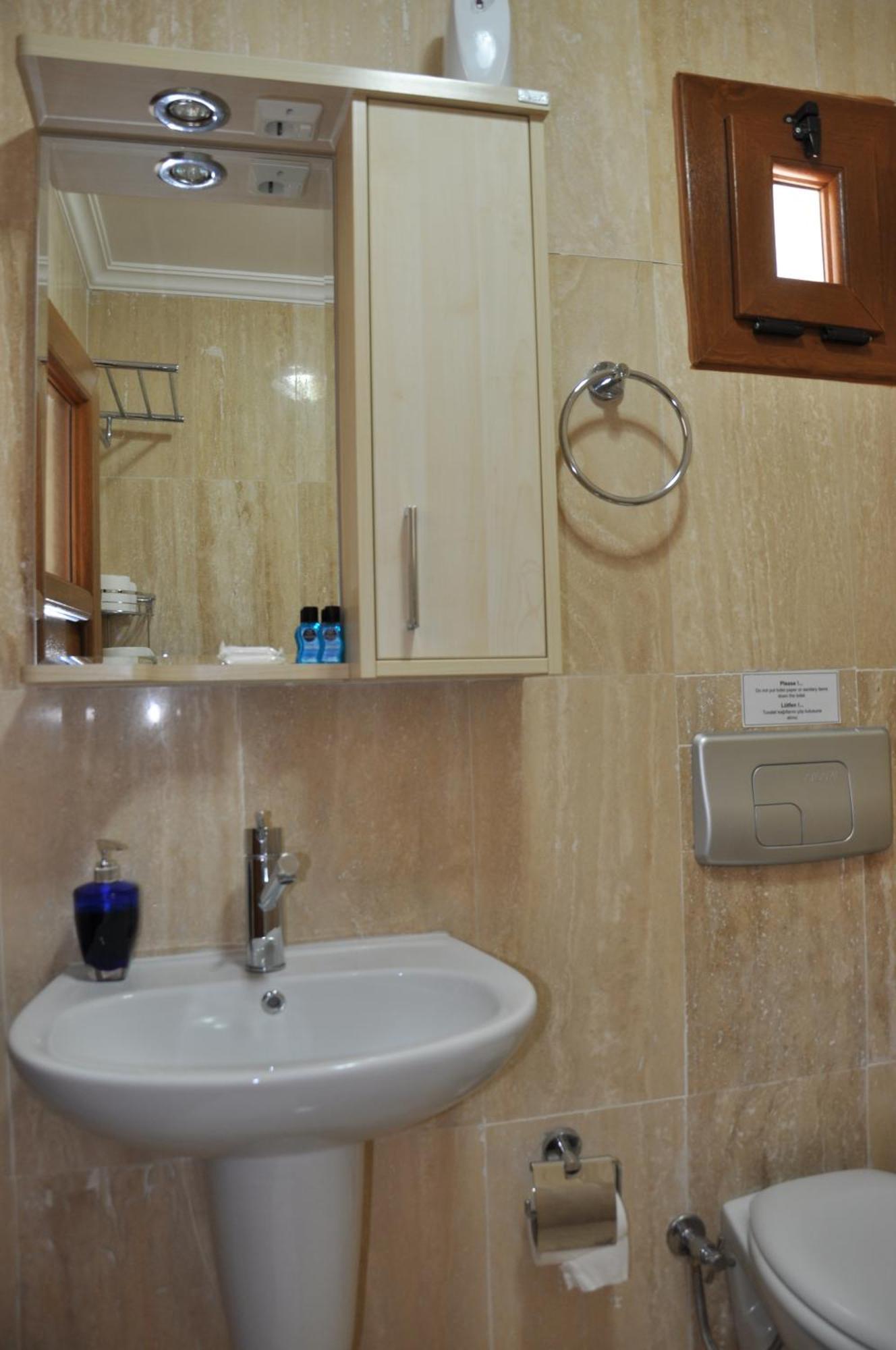 Caretta Hotel Kalkan Bilik gambar